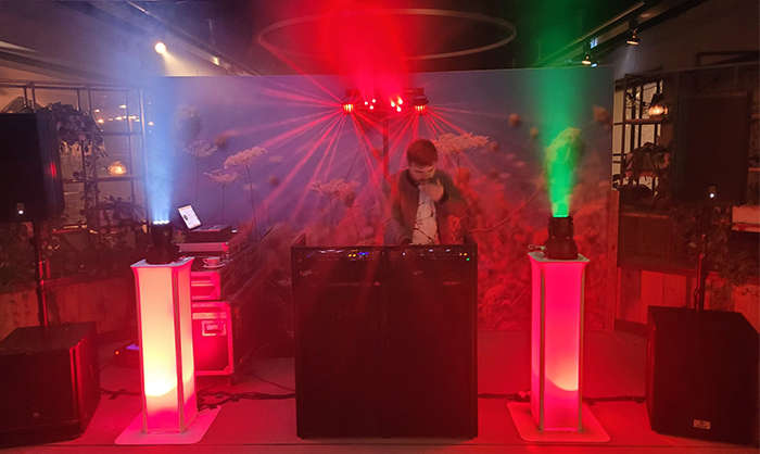Exclusief DJ show voor bedrijfsfeest